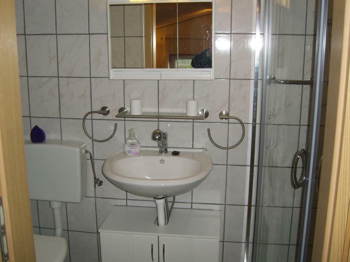 B & B Gross Methling Dargun Exteriör bild